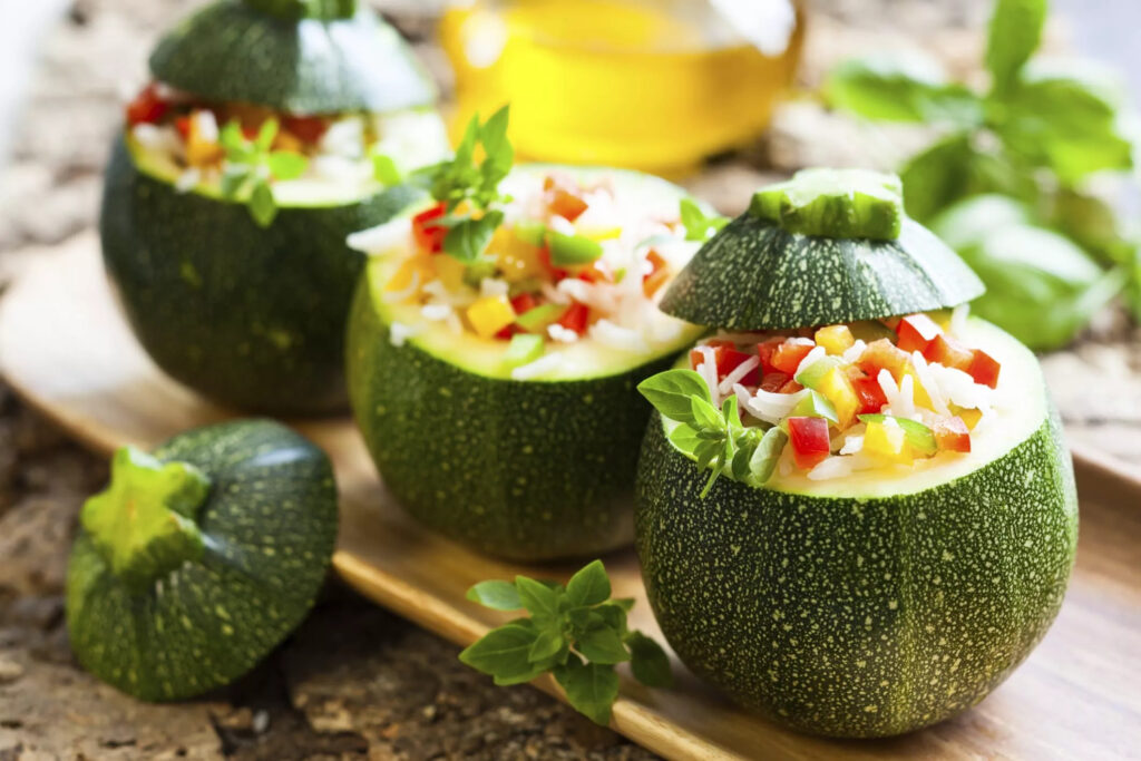 Zucchine ripiene di riso e verdure